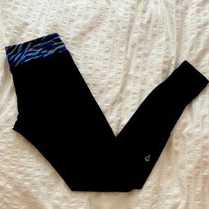Black Ivivva Leggings